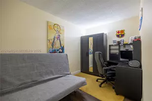 9365 Fontainebleau, Miami, FL 33172 - Photo 11