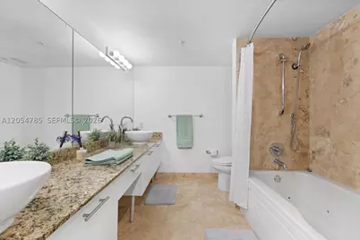 41 SE 5th #510, Miami, FL 33131 - Photo 29