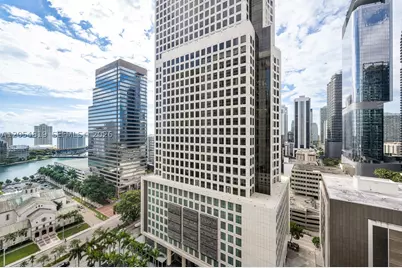 55 SE 6 #2210, Miami, FL 33131 - Photo 25