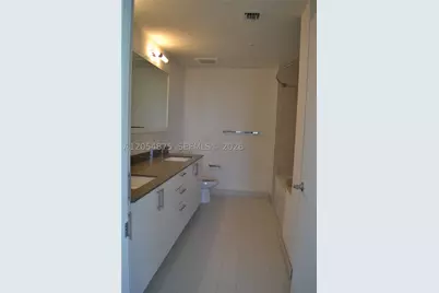 999 SW 1st #3302, Miami, FL 33130 - Photo 9