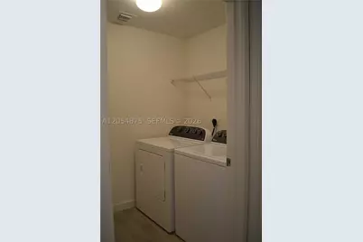 999 SW 1st #3302, Miami, FL 33130 - Photo 11