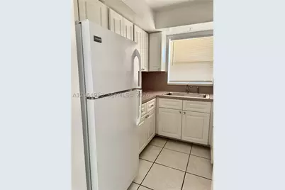 3500 Harrison #12, Hollywood, FL 33021 - Photo 9
