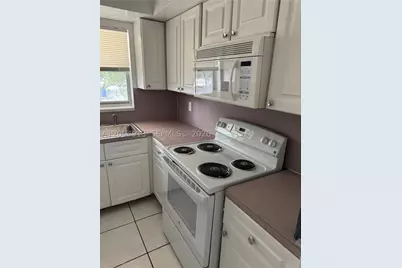 3500 Harrison #12, Hollywood, FL 33021 - Photo 15