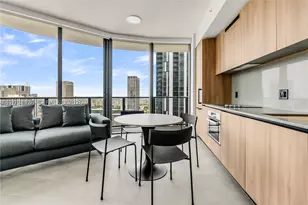 121 NE 5th, Miami, FL 33132 - Photo 9
