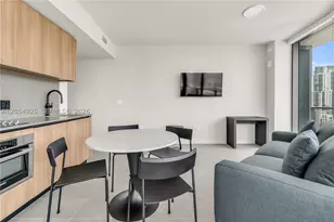 121 NE 5th, Miami, FL 33132 - Photo 5