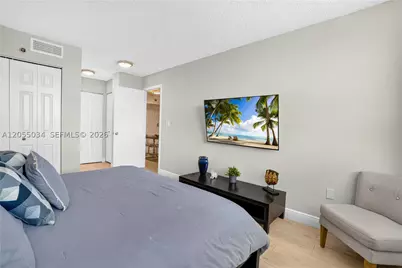 900 Saint Charles #621, Pembroke Pines, FL 33026 - Photo 23