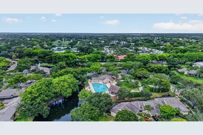 381 NW 94th, Plantation, FL 33324 - Photo 49