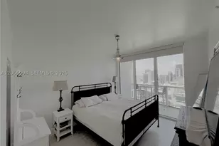 31 SE 5th, Miami, FL 33131 - Photo 13
