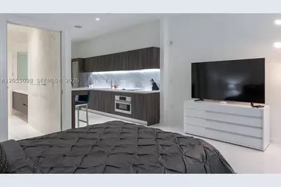 851 NE 1st #503, Miami, FL 33132 - Photo 13