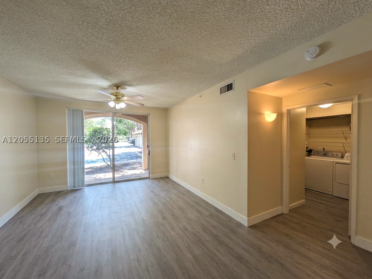 8060 N Nob Hill #101 - 8060 N Nob Hill #101, Tamarac, FL 33321 Luxury Property | Jose Angel Pina