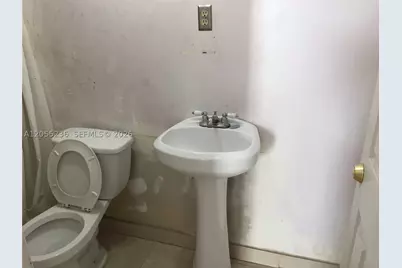 817 SW 8th, Miami, FL 33130 - Photo 3