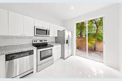 8684 NW 1st, Miami, FL 33126 - Photo 9