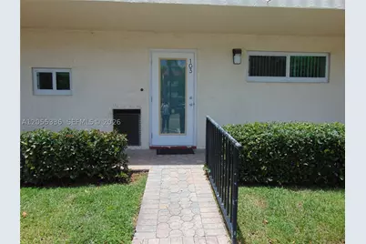 9811 N Hollybrook Lake #103, Pembroke Pines, FL 33025 - Photo 3