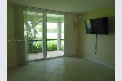 9811 N Hollybrook Lake #103, Pembroke Pines, FL 33025 - Photo 13