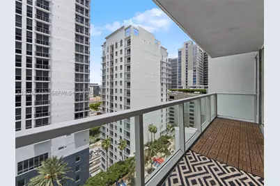 253 NE 2nd #1804, Miami, FL 33132 - Photo 17