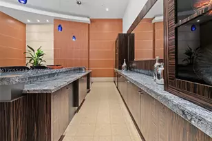 253 NE 2nd, Miami, FL 33132 - Photo 21