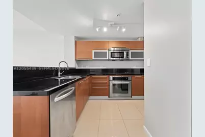 253 NE 2nd #1804, Miami, FL 33132 - Photo 13