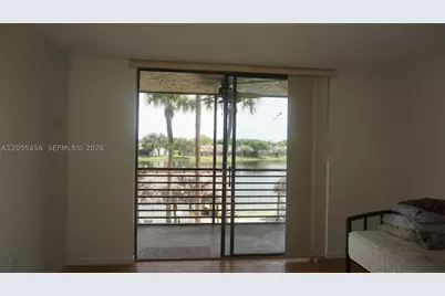 1100 Colony Point #206, Pembroke Pines, FL 33026 - Photo 3
