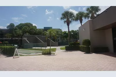 1100 Colony Point #206, Pembroke Pines, FL 33026 - Photo 33