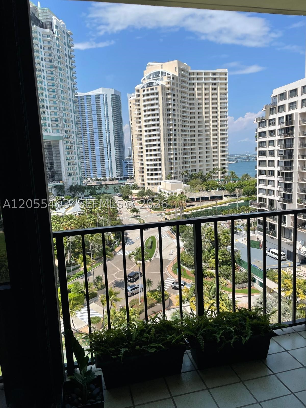 520 Brickell Key #A1216 - 520 Brickell Key #A1216, Miami, FL 33131 Luxury Property | Jose Angel Pina