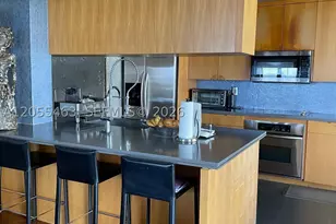 520 Brickell Key, Miami, FL 33131 - Photo 9