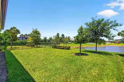 4460 Gramercy, Oakland Park, FL 33309 - Photo 51