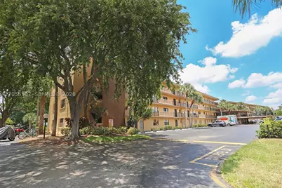 9370 SW 8th #222, Boca Raton, FL 33428 - Photo 3