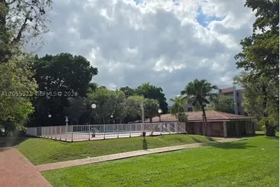 8405 NW 8th #201, Miami, FL 33126 - Photo 11
