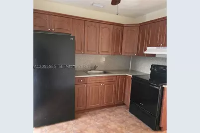 319 Beacom #319, Miami, FL 33135 - Photo 13