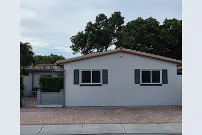 319 Beacom #319, Miami, FL 33135 - Photo 1