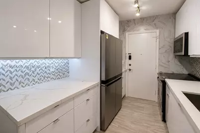 2260 NE 67th #1705, Fort Lauderdale, FL 33308 - Photo 3