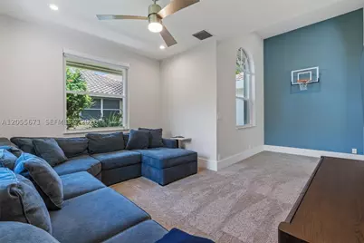 2499 Princeton, Weston, FL 33327 - Photo 19