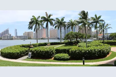 3000 Island #505, Aventura, FL 33160 - Photo 95