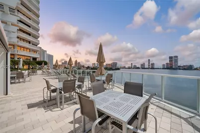 3000 Island #505, Aventura, FL 33160 - Photo 3