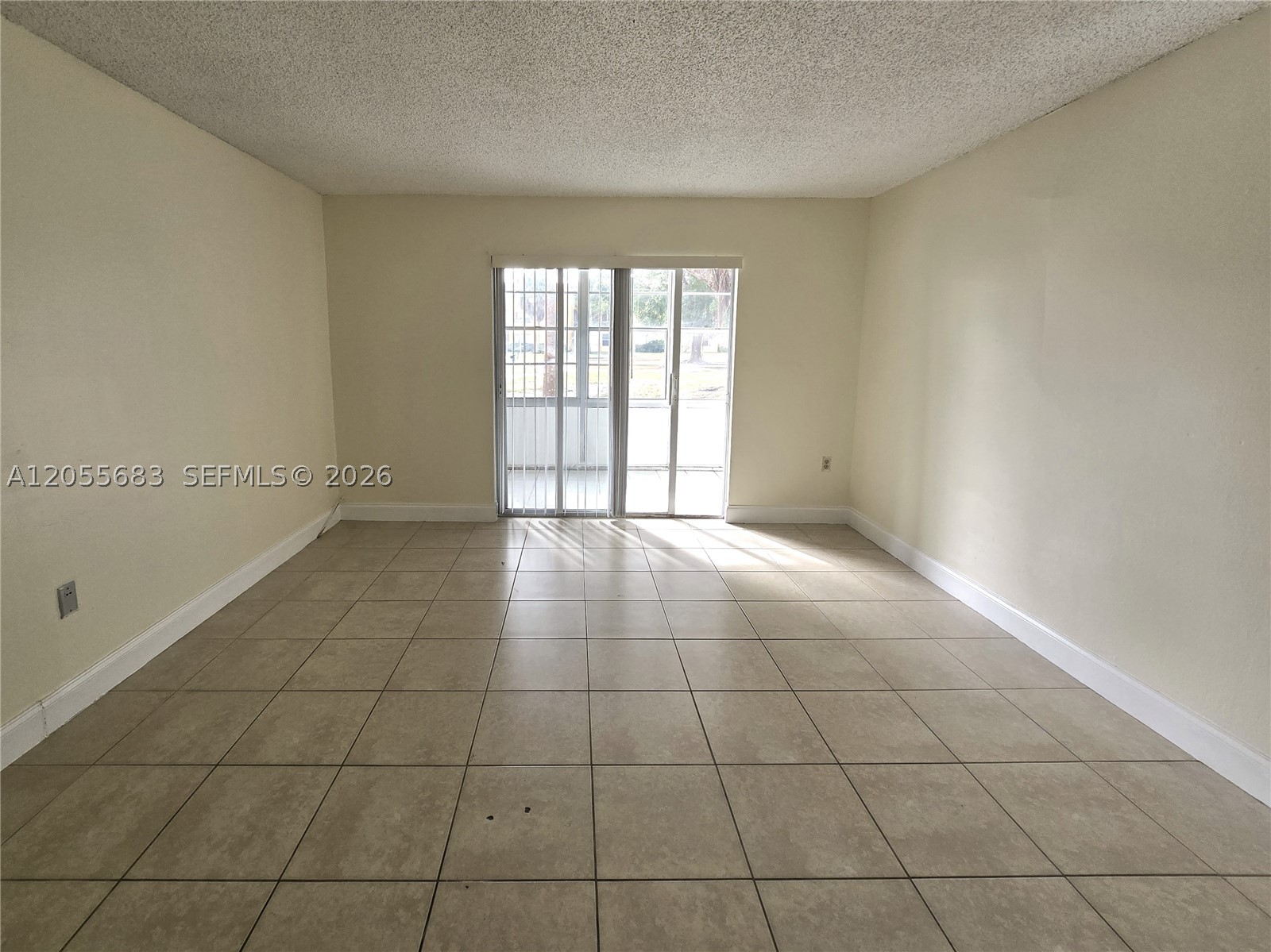 4334 NW 9th #9-1B - 4334 NW 9th #9-1B, Deerfield Beach, FL 33064 Luxury Property | Jose Angel Pina
