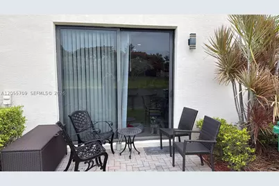 377 NE 194th, Miami, FL 33179 - Photo 9