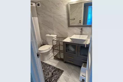 800 Parkview #412, Hallandale Beach, FL 33009 - Photo 5
