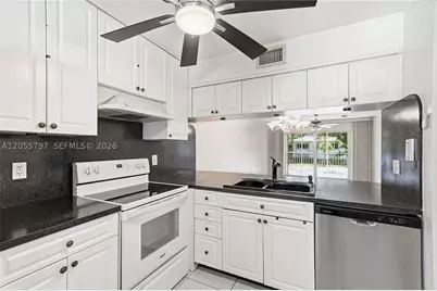 1105 Bahama #F2, Coconut Creek, FL 33066 - Photo 7
