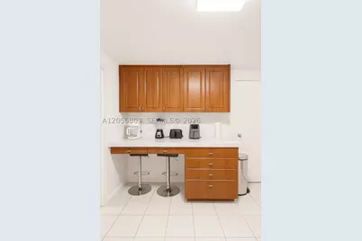 905 Brickell Bay #1022, Miami, FL 33131 - Photo 7
