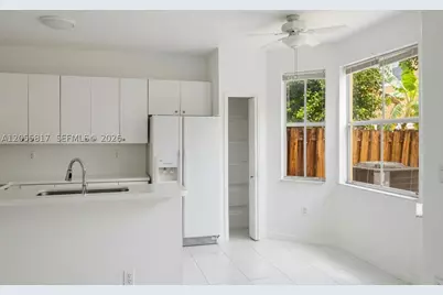 16654 SW 83rd, Miami, FL 33193 - Photo 7