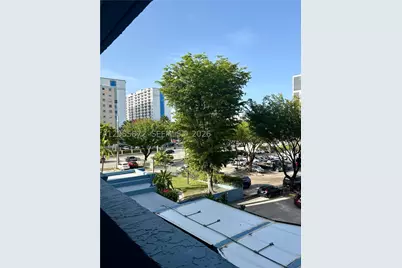 5050 NW 7th #309, Miami, FL 33126 - Photo 17