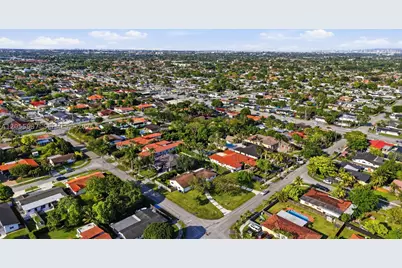 10795 SW 34th, Miami, FL 33165 - Photo 27