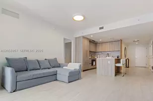 77 SE 5th, Miami, FL 33131 - Photo 3