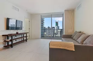77 SE 5th, Miami, FL 33131 - Photo 5