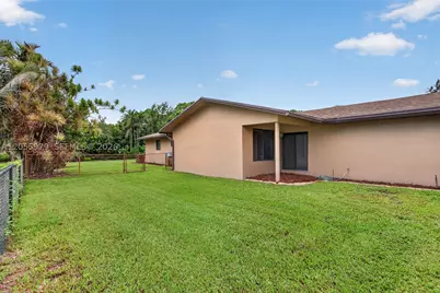 13680 SW 26th, Davie, FL 33325 - Photo 43
