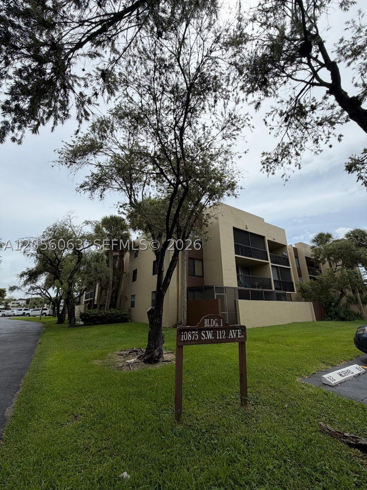 10875 SW 112th #303 - 10875 SW 112th #303, Miami, FL 33176 Luxury Property | Jose Angel Pina