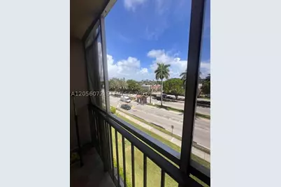 2000 Atlantic Shores #404, Hallandale, FL 33009 - Photo 7