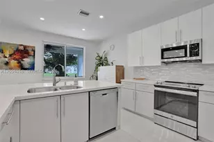 1216 Chinaberry, Weston, FL 33327 - Photo 31