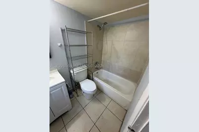 95 NE 41st #N202, Oakland Park, FL 33334 - Photo 5