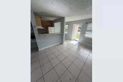 95 NE 41st #N202, Oakland Park, FL 33334 - Photo 9